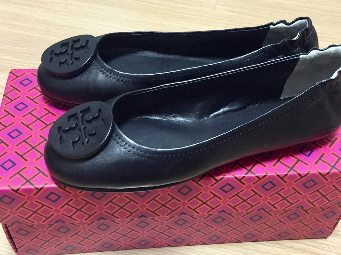 Tory burch top black minnie flats